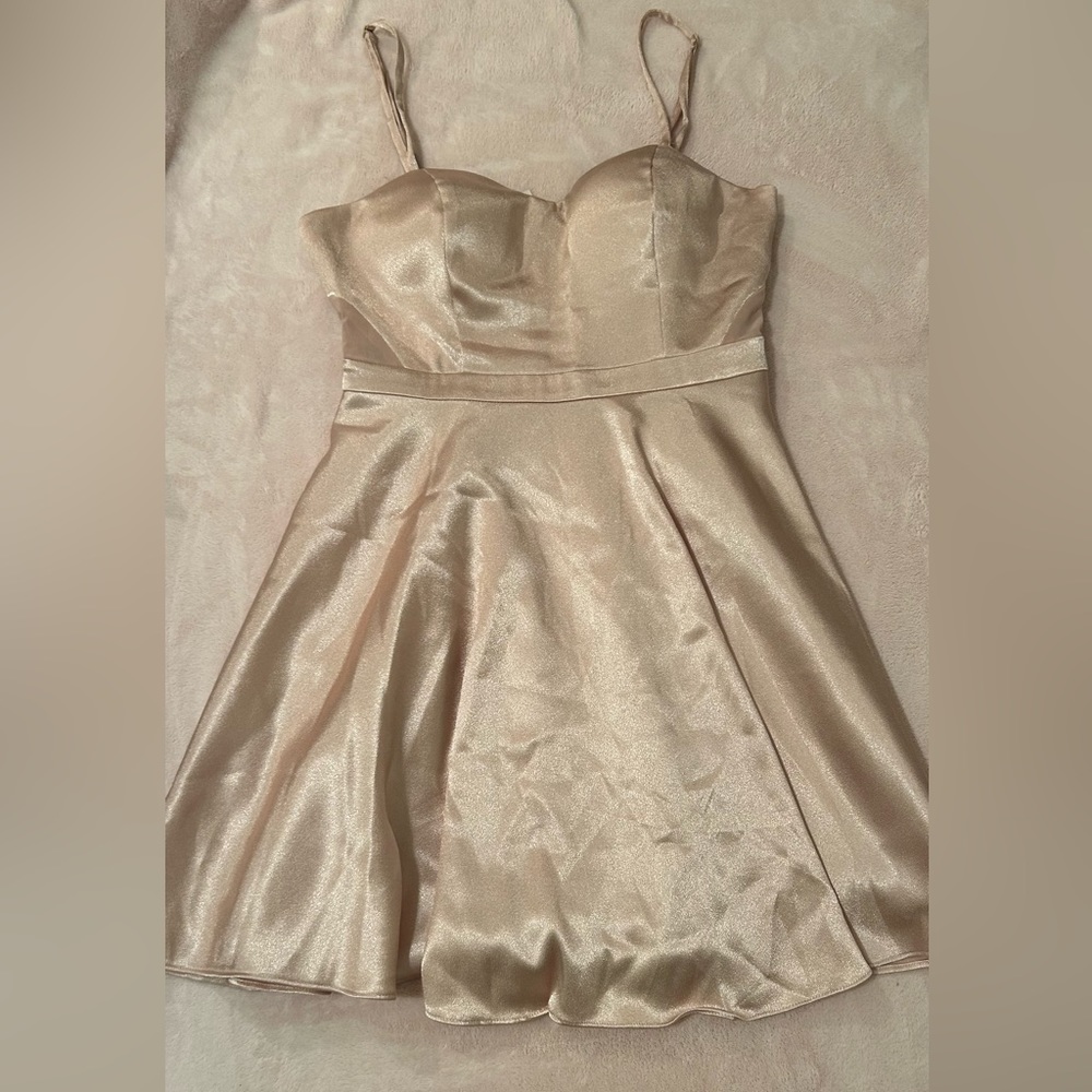 Forever 21 Mini Cream Dress Size Small